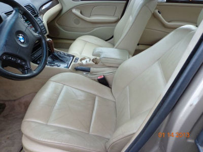 2001 BMW 325  i