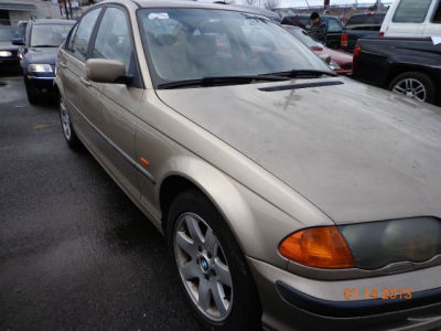 2001 BMW 325  i