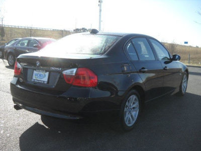 2006 BMW 325  i -
   Cars.com </title>
   <meta name="title" content="2006 BMW 325  i - Cars.com"/>
   <meta name="description" content="Listed on Cars.com