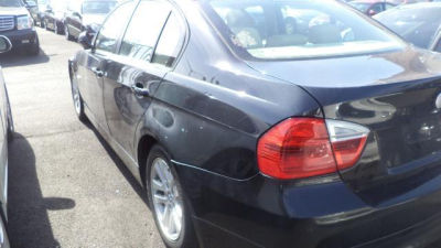 2006 BMW 325  i -
   Cars.com </title>
   <meta name="title" content="2006 BMW 325  i - Cars.com"/>
   <meta name="description" content="Listed on Cars.com