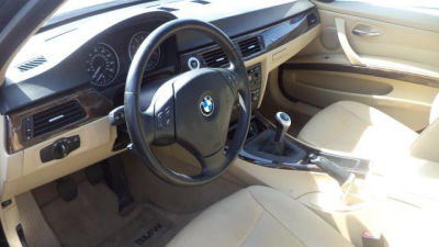 2006 BMW 325  i -
   Cars.com </title>
   <meta name="title" content="2006 BMW 325  i - Cars.com"/>
   <meta name="description" content="Listed on Cars.com
