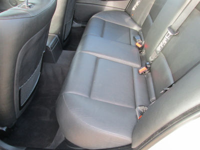 2003 BMW 325  xi -
   Cars.com </title>
   <meta name="title" content="2003 BMW 325  xi - Cars.com"/>
   <meta name="description" content="Listed on Cars.com