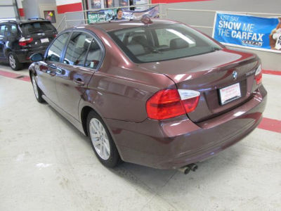 2006 BMW 325  xi -
   Cars.com </title>
   <meta name="title" content="2006 BMW 325  xi - Cars.com"/>
   <meta name="description" content="Listed on Cars.com