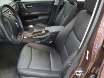 2006 BMW 325  xi -
   Cars.com </title>
   <meta name="title" content="2006 BMW 325  xi - Cars.com"/>
   <meta name="description" content="Listed on Cars.com