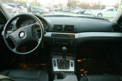 2003 BMW 325  xi -
   Cars.com </title>
   <meta name="title" content="2003 BMW 325  xi - Cars.com"/>
   <meta name="description" content="Listed on Cars.com