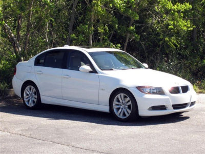 2006 BMW 325  i -
   Cars.com </title>
   <meta name="title" content="2006 BMW 325  i - Cars.com"/>
   <meta name="description" content="Listed on Cars.com