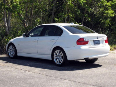 2006 BMW 325  i -
   Cars.com </title>
   <meta name="title" content="2006 BMW 325  i - Cars.com"/>
   <meta name="description" content="Listed on Cars.com