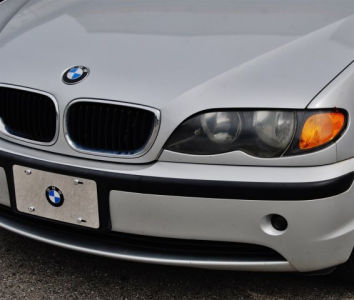 2002 BMW 325  i -
   Cars.com </title>
   <meta name="title" content="2002 BMW 325  i - Cars.com"/>
   <meta name="description" content="Listed on Cars.com