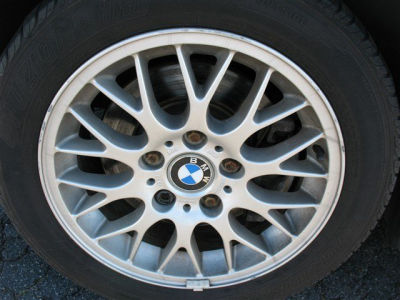 2005 BMW 325 i -
Cars.com </title>
<meta name="title" content="2005 BMW 325 i - Cars.com"/>
<meta name="description" content="Listed on Cars.com