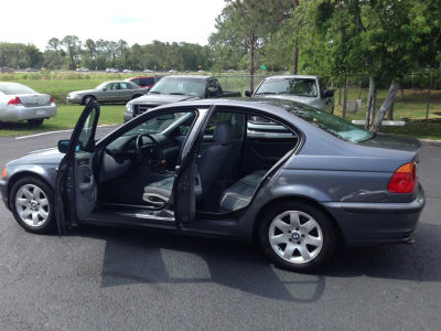 2001 BMW 325 i -
Cars.com </title>
<meta name="title" content="2001 BMW 325 i - Cars.com"/>
<meta name="description" content="Listed on Cars.com
