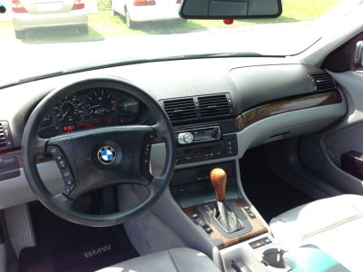 2001 BMW 325 i -
Cars.com </title>
<meta name="title" content="2001 BMW 325 i - Cars.com"/>
<meta name="description" content="Listed on Cars.com