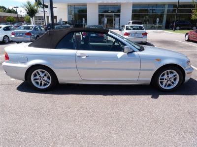 2004 BMW 325  Ci -
   Cars.com </title>
   <meta name="title" content="2004 BMW 325  Ci - Cars.com"/>
   <meta name="description" content="Listed on Cars.com