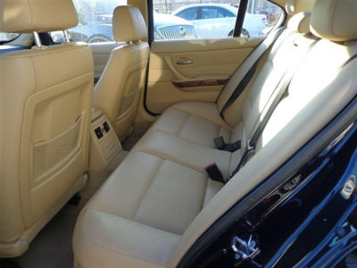 2006 BMW 325 i -
Cars.com </title>
<meta name="title" content="2006 BMW 325 i - Cars.com"/>
<meta name="description" content="Listed on Cars.com