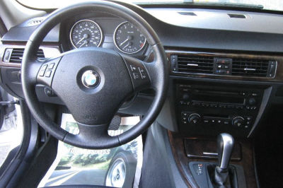 2006 BMW 325 i -
Cars.com </title>
<meta name="title" content="2006 BMW 325 i - Cars.com"/>
<meta name="description" content="Listed on Cars.com