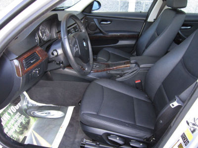 2006 BMW 325 i -
Cars.com </title>
<meta name="title" content="2006 BMW 325 i - Cars.com"/>
<meta name="description" content="Listed on Cars.com