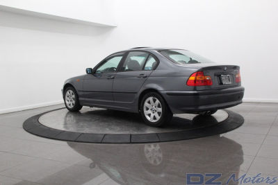 2003 BMW 325 xi -
Cars.com </title>
<meta name="title" content="2003 BMW 325 xi - Cars.com"/>
<meta name="description" content="Listed on Cars.com