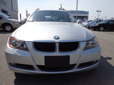 2006 BMW 325  xiT -
   Cars.com </title>
   <meta name="title" content="2006 BMW 325  xiT - Cars.com"/>
   <meta name="description" content="Listed on Cars.com