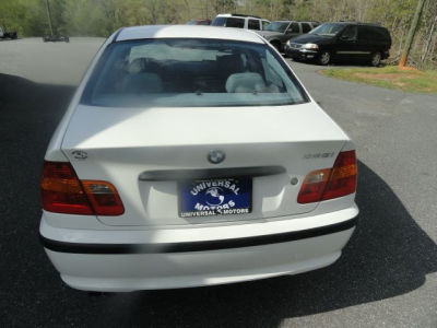 2002 BMW 325 i -
Cars.com </title>
<meta name="title" content="2002 BMW 325 i - Cars.com"/>
<meta name="description" content="Listed on Cars.com
