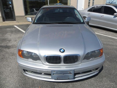 2002 BMW 325  Ci -
   Cars.com </title>
   <meta name="title" content="2002 BMW 325  Ci - Cars.com"/>
   <meta name="description" content="Listed on Cars.com