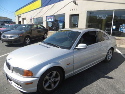 2002 BMW 325  Ci -
   Cars.com </title>
   <meta name="title" content="2002 BMW 325  Ci - Cars.com"/>
   <meta name="description" content="Listed on Cars.com