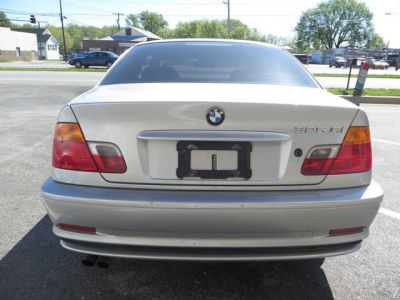 2002 BMW 325  Ci -
   Cars.com </title>
   <meta name="title" content="2002 BMW 325  Ci - Cars.com"/>
   <meta name="description" content="Listed on Cars.com