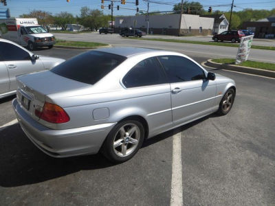 2002 BMW 325  Ci -
   Cars.com </title>
   <meta name="title" content="2002 BMW 325  Ci - Cars.com"/>
   <meta name="description" content="Listed on Cars.com