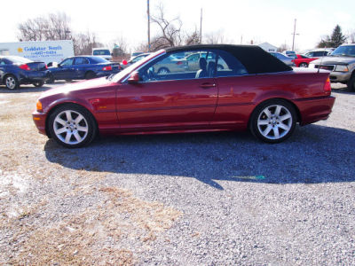2001 BMW 325 Ci -
Cars.com </title>
<meta name="title" content="2001 BMW 325 Ci - Cars.com"/>
<meta name="description" content="Listed on Cars.com