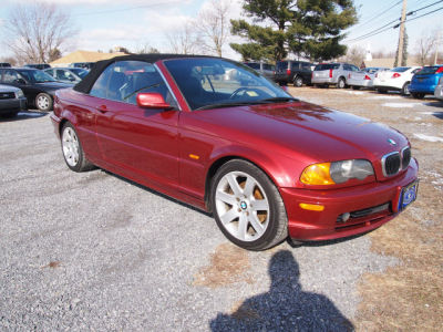 2001 BMW 325 Ci -
Cars.com </title>
<meta name="title" content="2001 BMW 325 Ci - Cars.com"/>
<meta name="description" content="Listed on Cars.com