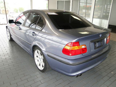 2002 BMW 325 i -
Cars.com </title>
<meta name="title" content="2002 BMW 325 i - Cars.com"/>
<meta name="description" content="Listed on Cars.com