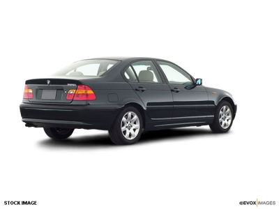 2002 BMW 325 i -
Cars.com </title>
<meta name="title" content="2002 BMW 325 i - Cars.com"/>
<meta name="description" content="Listed on Cars.com
