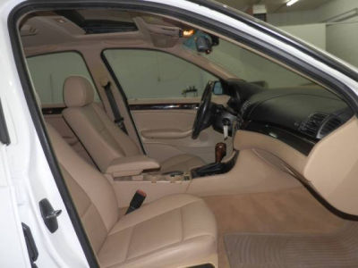 2003 BMW 325 i -
Cars.com </title>
<meta name="title" content="2003 BMW 325 i - Cars.com"/>
<meta name="description" content="Listed on Cars.com