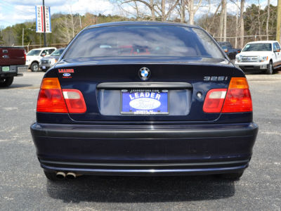 2001 BMW 325 i -
Cars.com </title>
<meta name="title" content="2001 BMW 325 i - Cars.com"/>
<meta name="description" content="Listed on Cars.com