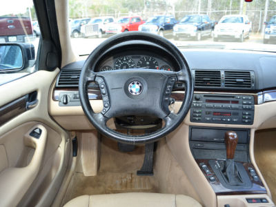 2001 BMW 325 i -
Cars.com </title>
<meta name="title" content="2001 BMW 325 i - Cars.com"/>
<meta name="description" content="Listed on Cars.com