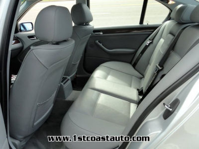 2004 BMW 325 i -
Cars.com </title>
<meta name="title" content="2004 BMW 325 i - Cars.com"/>
<meta name="description" content="Listed on Cars.com