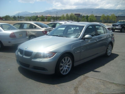 2006 BMW 330  xi
