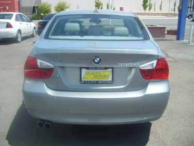 2006 BMW 330  xi