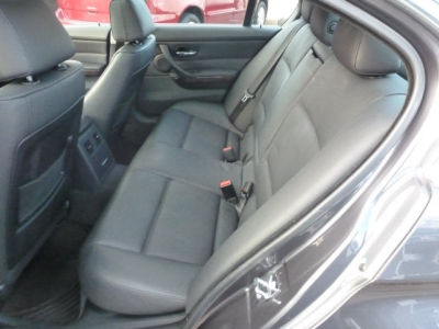 2006 BMW 330  xi