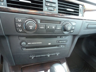 2006 BMW 330  xi