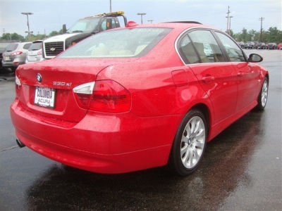 2006 BMW 330  xi