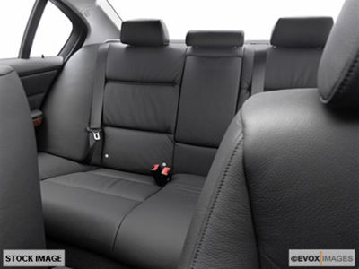 2006 BMW 330 i