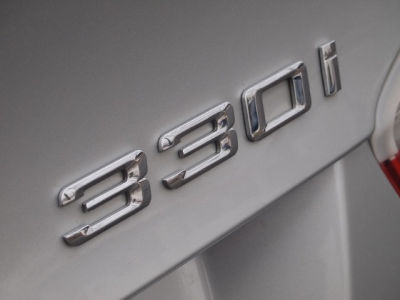 2006 BMW 330 i