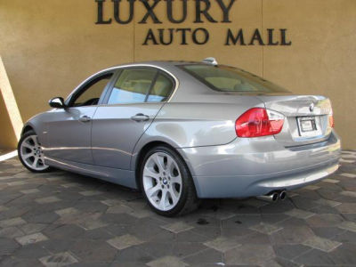 2006 BMW 330  i