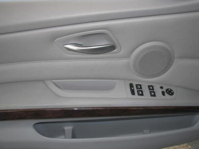 2006 BMW 330  i
