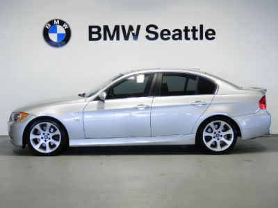 2006 BMW 330  i