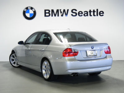 2006 BMW 330  i