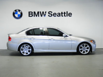 2006 BMW 330  i