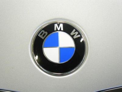 2006 BMW 330  i