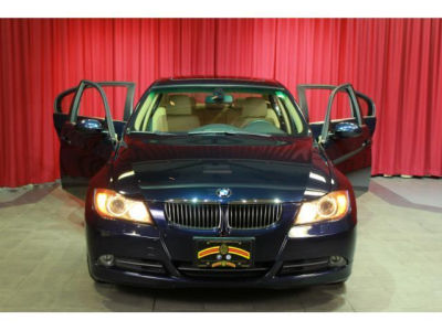 2006 BMW 330  xi