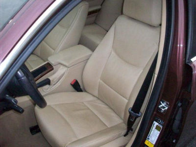 2006 BMW 330  xi