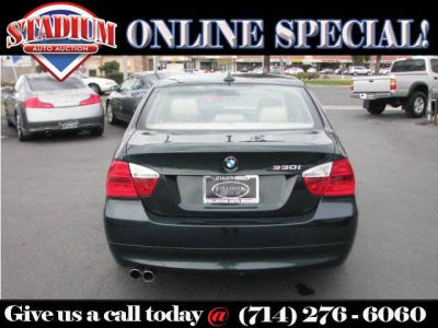 2006 BMW 330  i